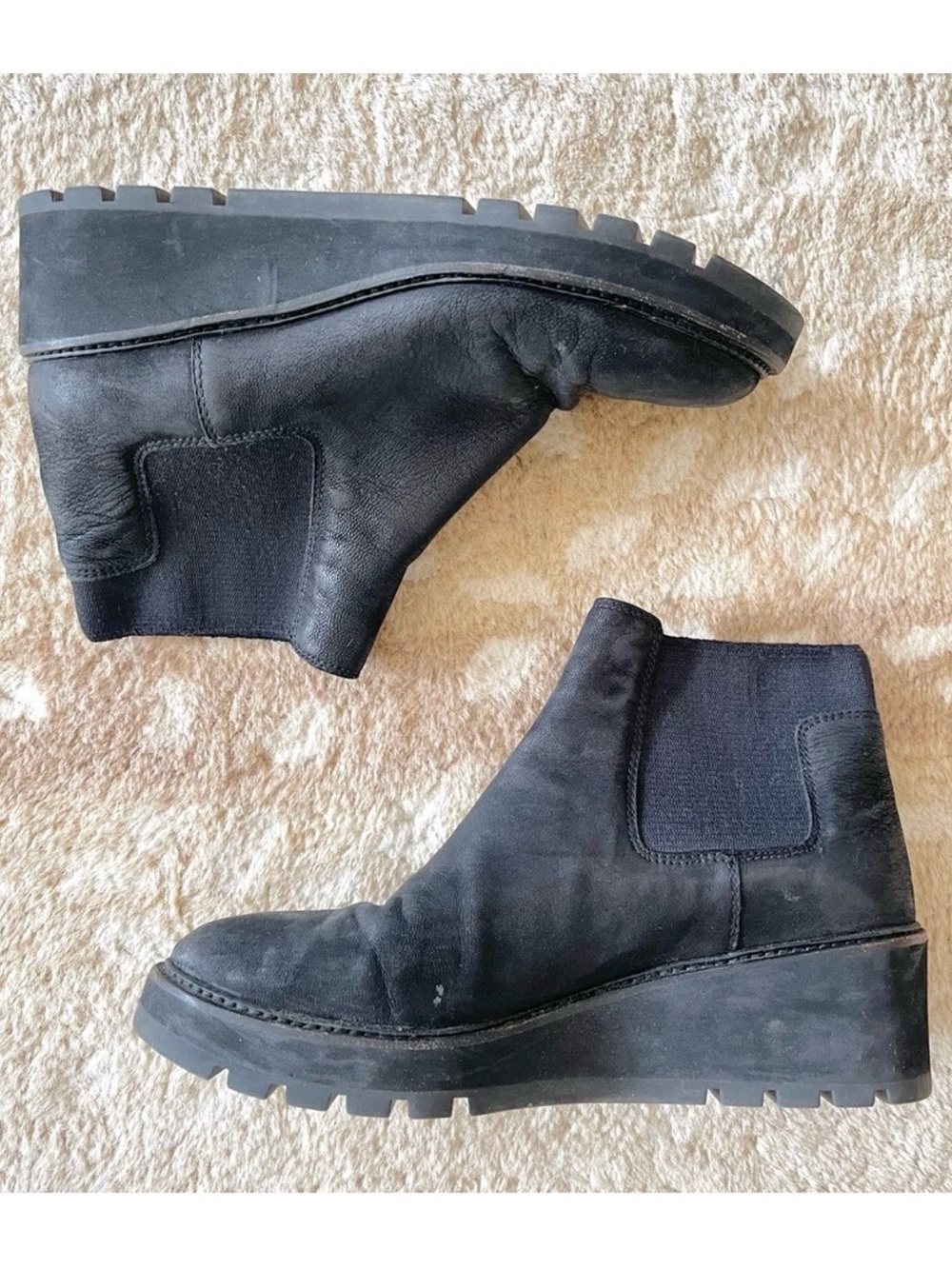 Eileen Fisher Chelsea Platform Wedge Washed
Leather Bootie Black Size 9